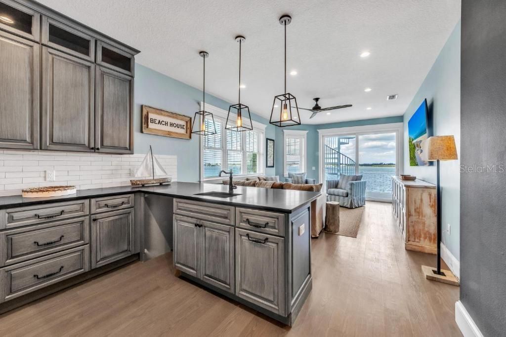 Interior, Kitchen, Living room, Pendant Lights, Recessed Lighting, Water, Wood Texture Flooring