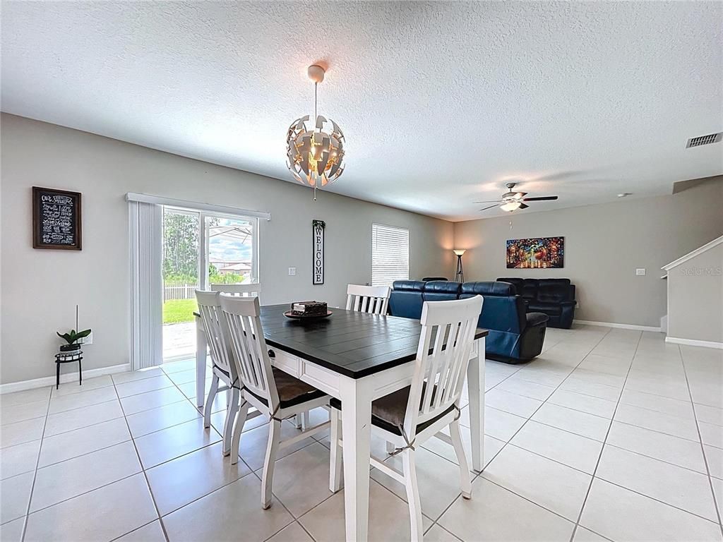 Dining room, Interior, Living room, Pendant Lights