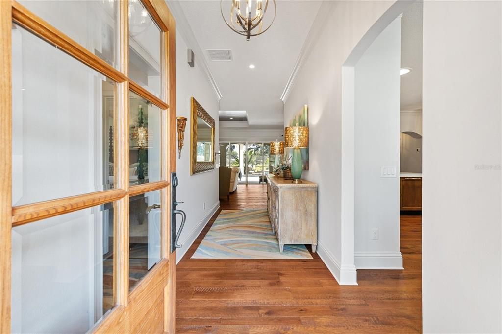 Chandelier, Interior, Recessed Lighting, Wood Texture Flooring