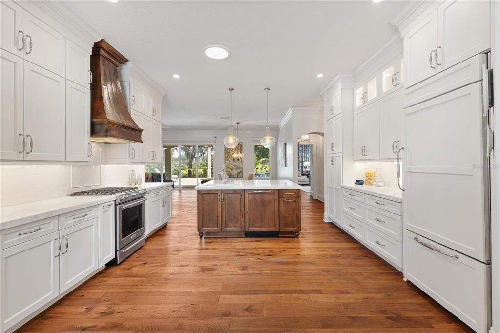 Interior, Kitchen, Pendant Lights, Recessed Lighting, Wood Texture Flooring
