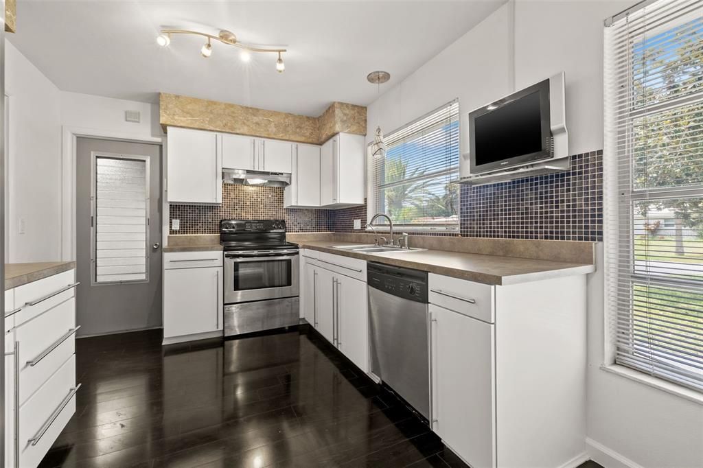 Interior, Kitchen, Stainless Steel Appliances, Wood Texture Flooring