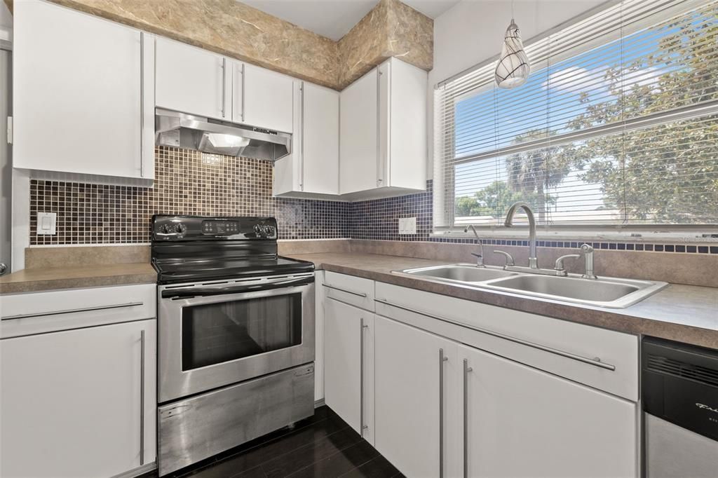 Interior, Kitchen, Pendant Lights, Stainless Steel Appliances