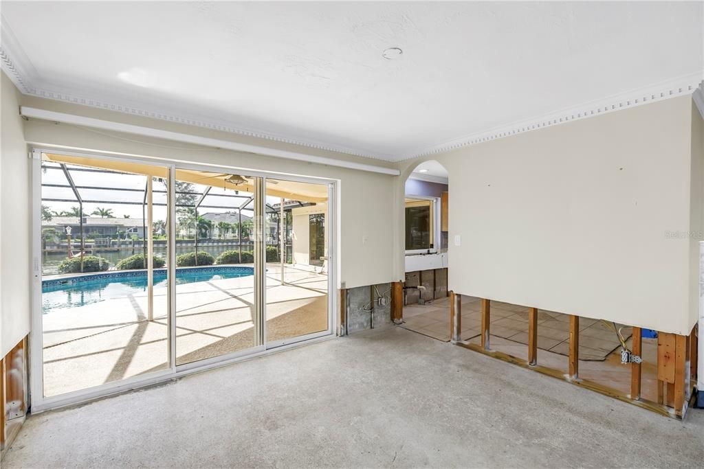 Empty room, Interior, Sun Room