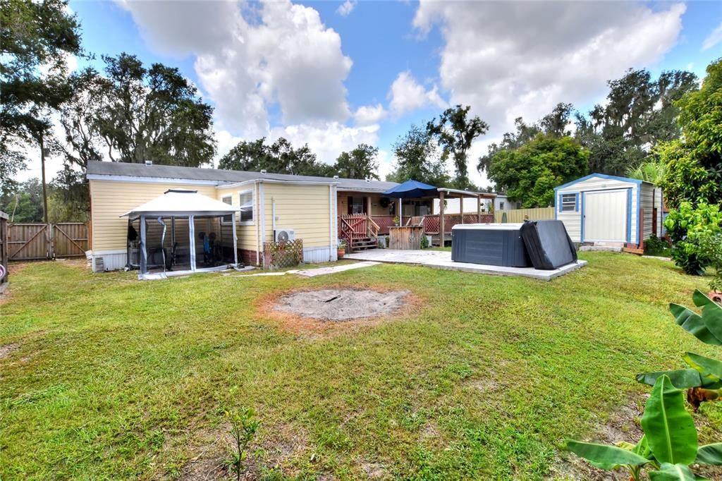 Backyard, Exterior