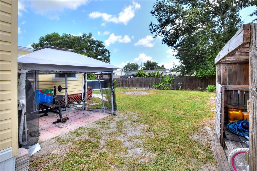 Backyard, Exterior