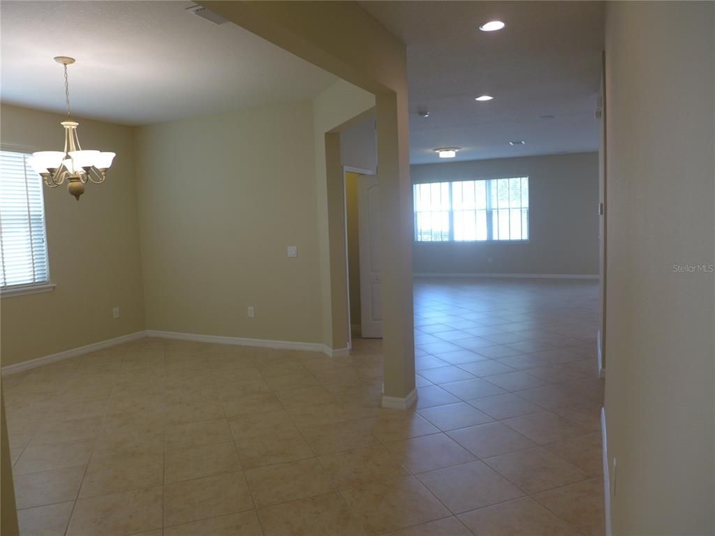 Chandelier, Empty room, Interior, Pendant Lights, Recessed Lighting