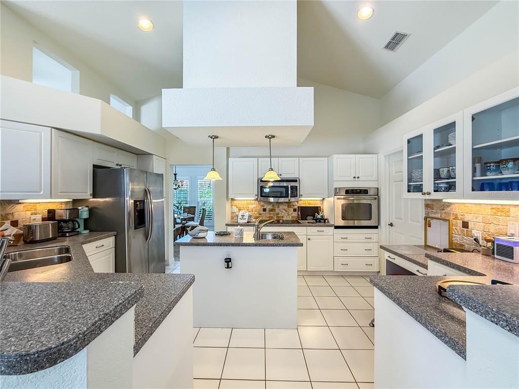 Interior, Kitchen, Pendant Lights, Recessed Lighting, Stainless Steel Appliances