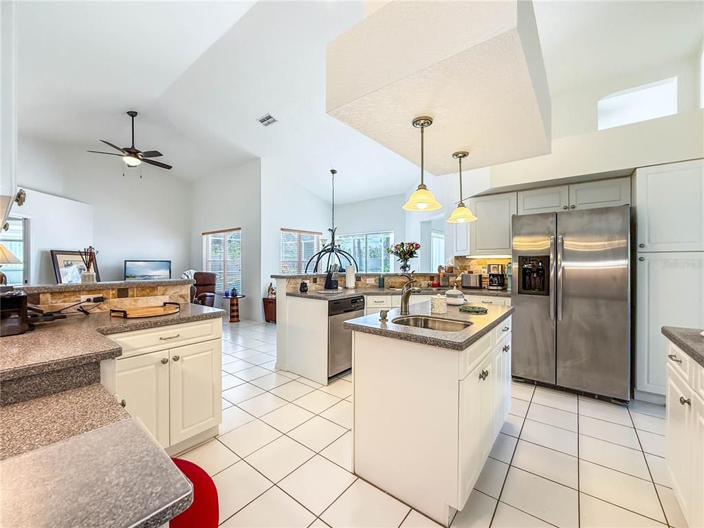Interior, Kitchen, Pendant Lights, Stainless Steel Appliances