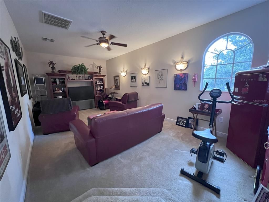Fitness Equipment, Interior, Living room