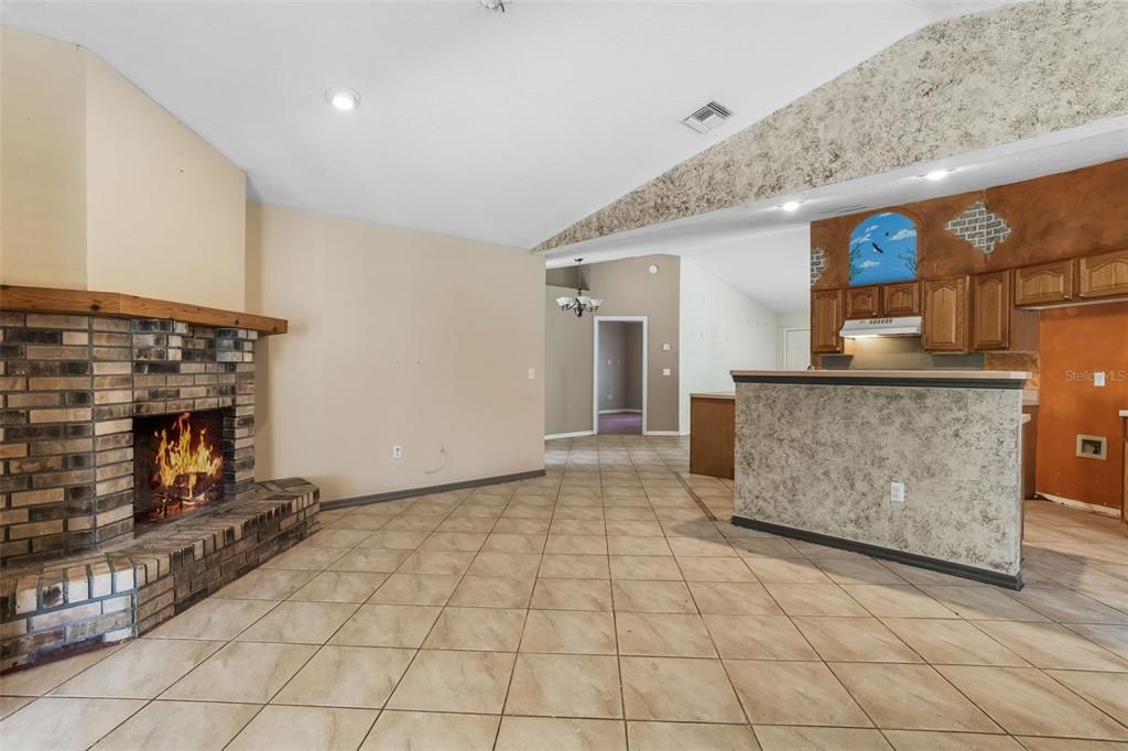 Fireplace, Interior, Kitchen, Recessed Lighting