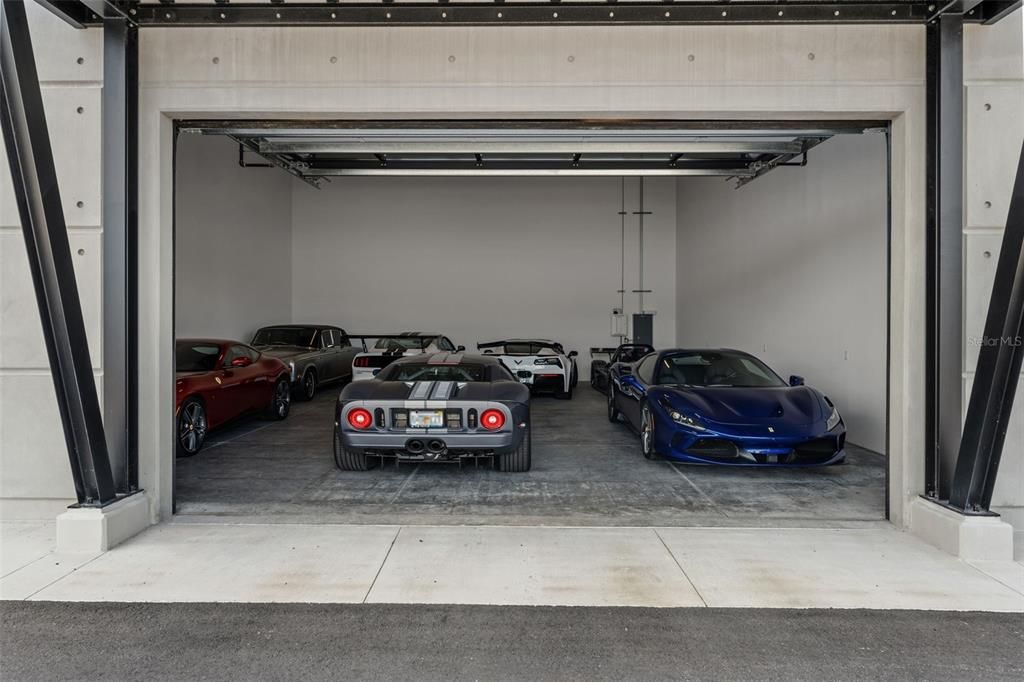 Garage, Interior