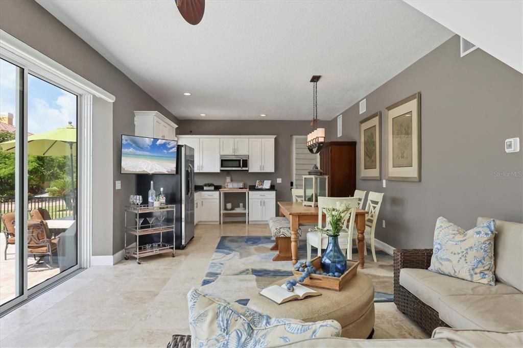 Dining room, Interior, Kitchen, Living room, Pendant Lights, Recessed Lighting, Stainless Steel Appliances