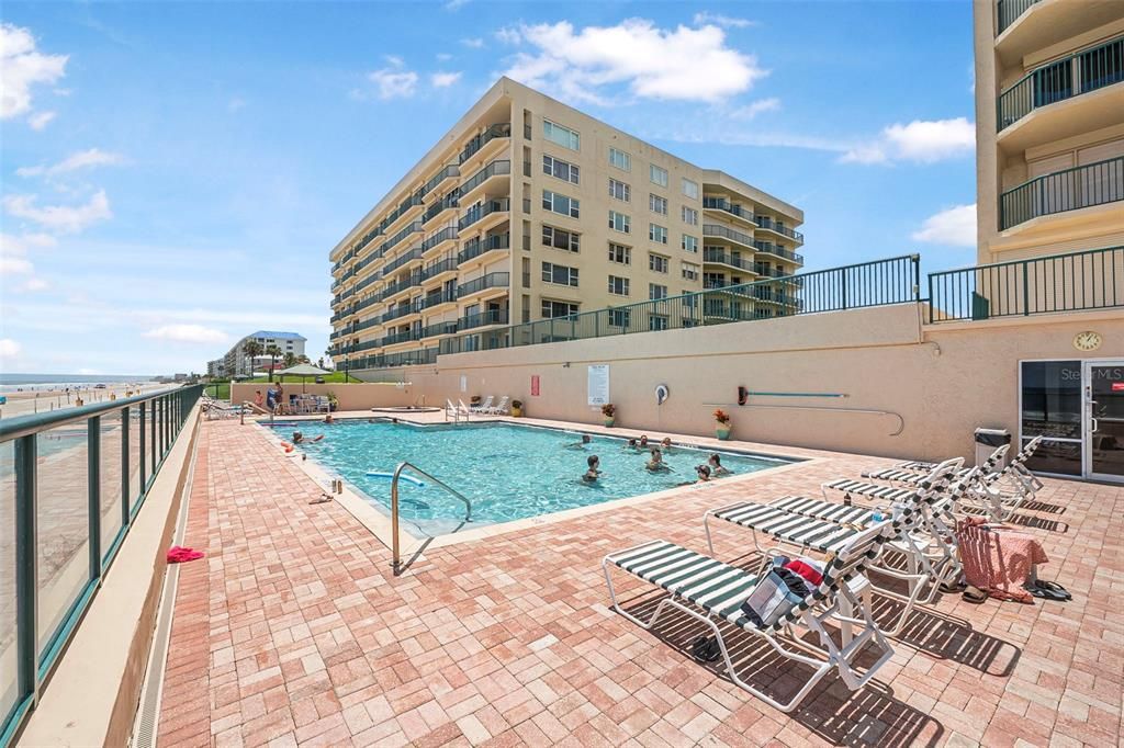 Exterior, Pool