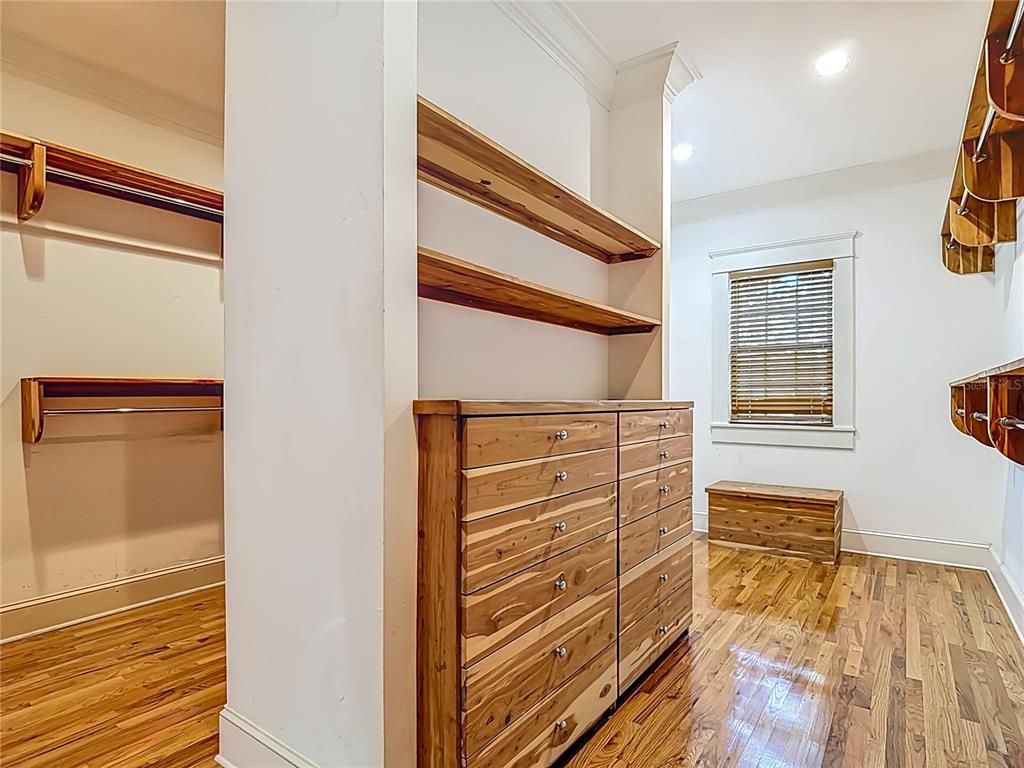 Interior, Recessed Lighting, Walk-in Closets, Wood Texture Flooring
