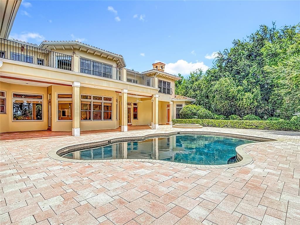 Exterior, Pool