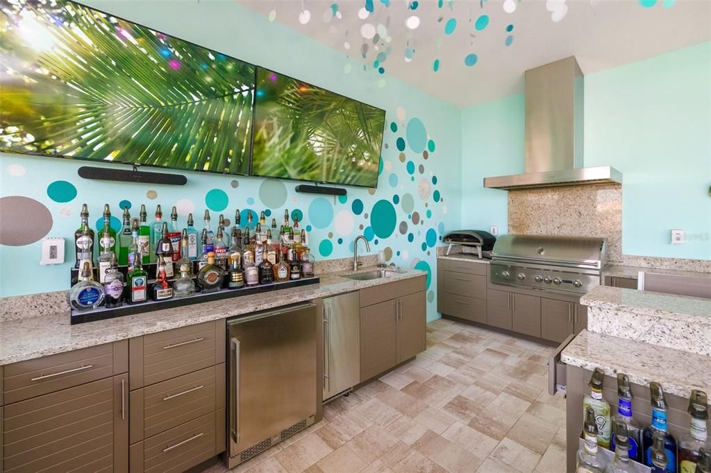 Interior, Stainless Steel Appliances