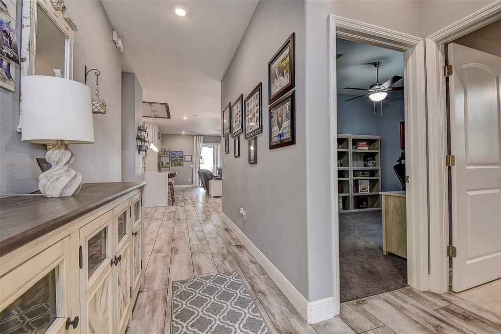 Interior, Recessed Lighting, Wood Texture Flooring