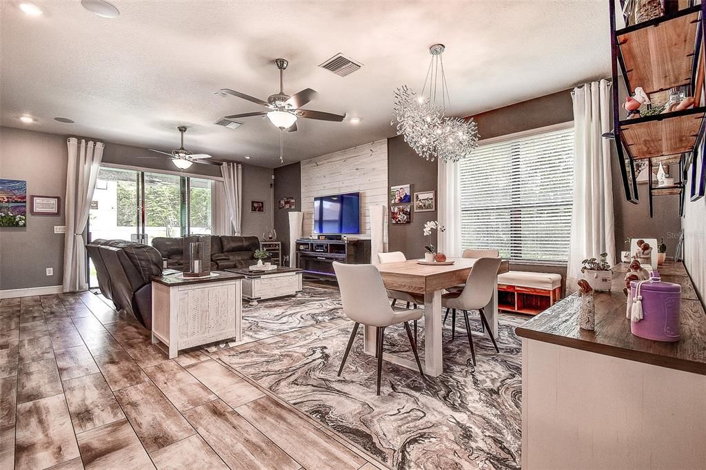 Chandelier, Dining room, Interior, Living room, Recessed Lighting, Wood Texture Flooring