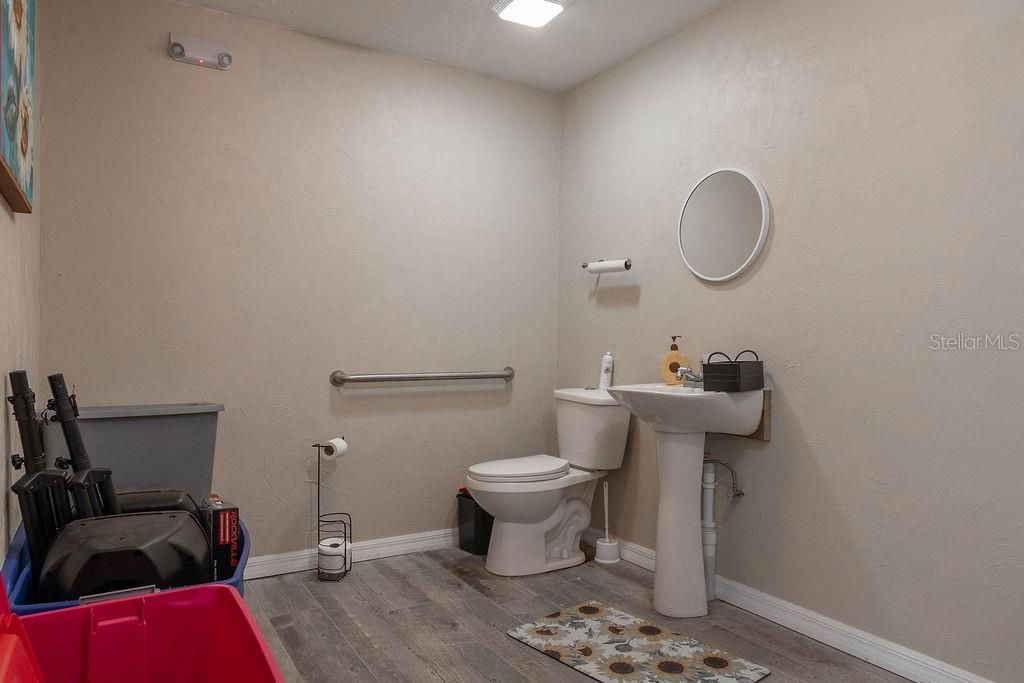 Bathroom, Interior, Recessed Lighting, Wood Texture Flooring