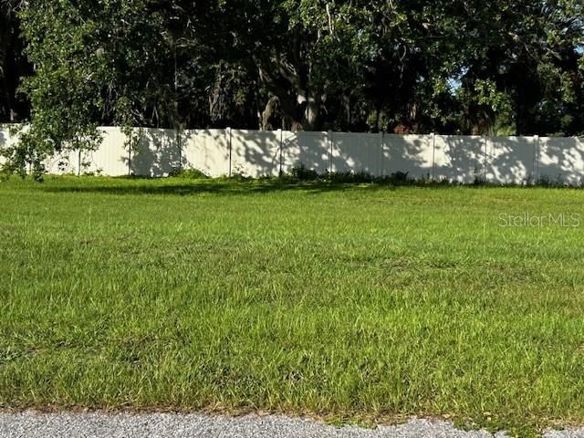 Backyard, Exterior