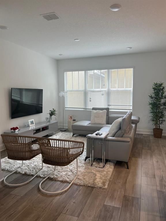 Interior, Living room, Recessed Lighting, Wood Texture Flooring