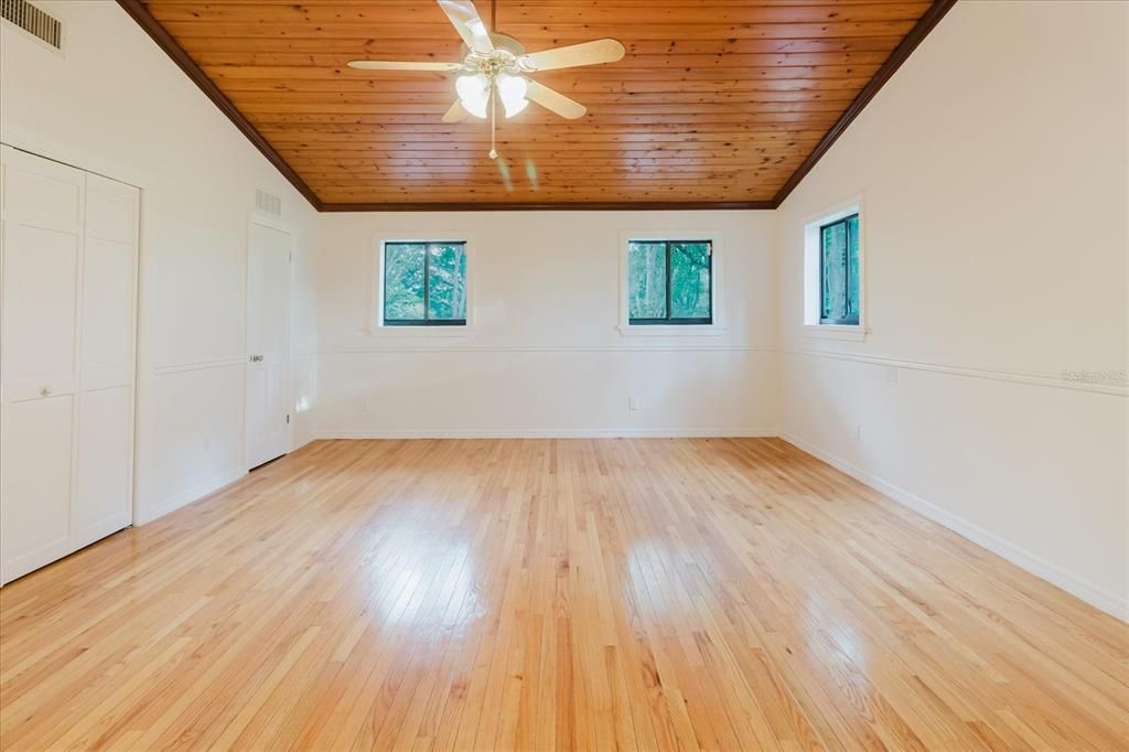 Empty room, Interior, Wooden Ceilings, Wood Texture Flooring