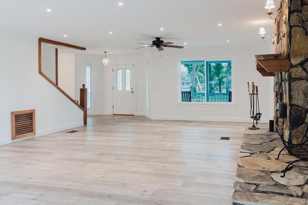 Interior, Pendant Lights, Recessed Lighting, Wood Texture Flooring
