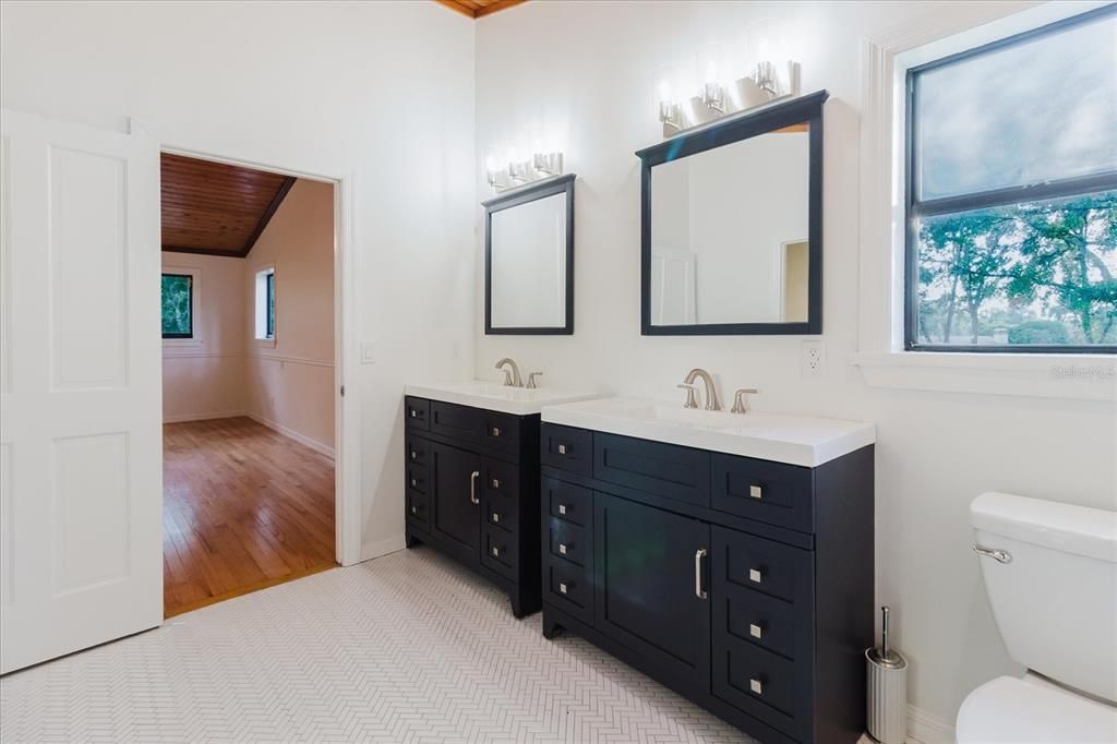 Bathroom, Dual Sink Vanities, Interior, Wooden Ceilings, Wood Texture Flooring