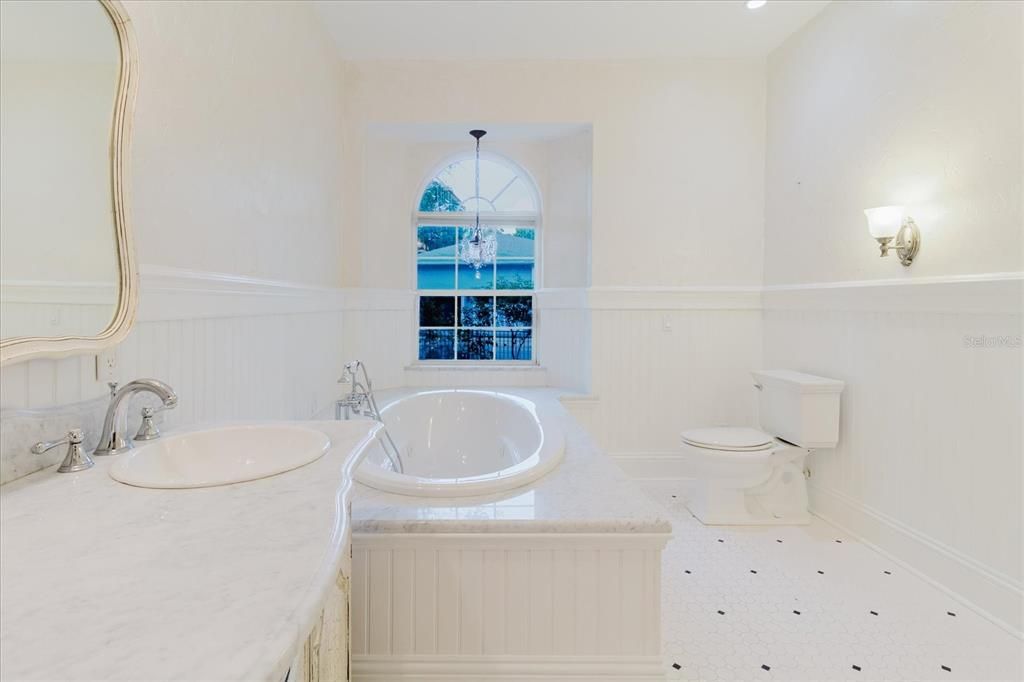 Bathroom, Dual Sink Vanities, Interior, Water