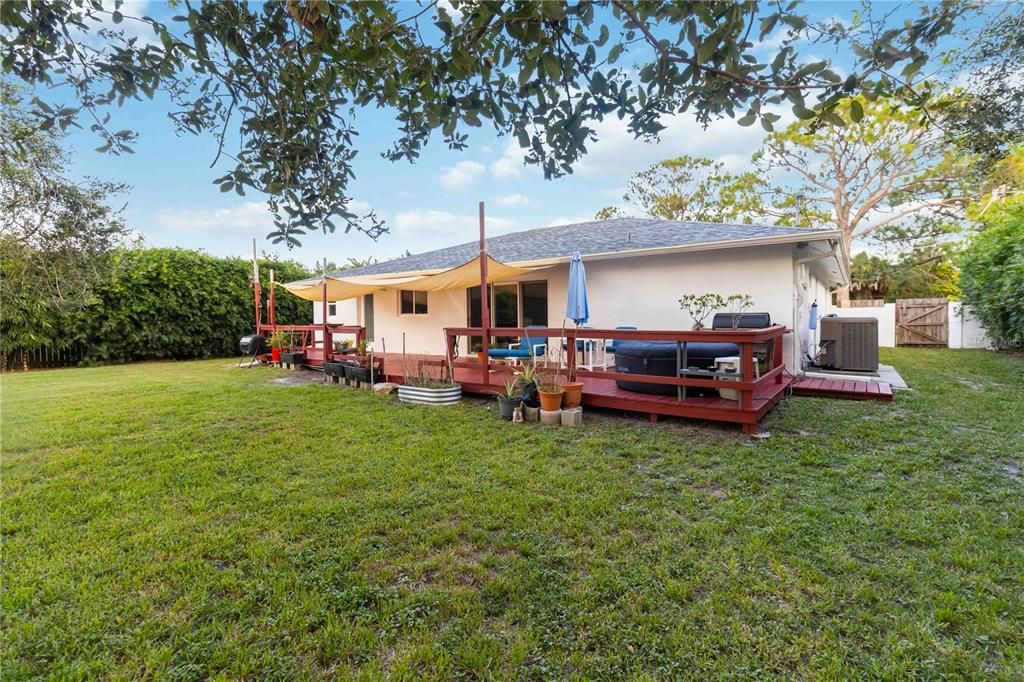 Backyard, Exterior