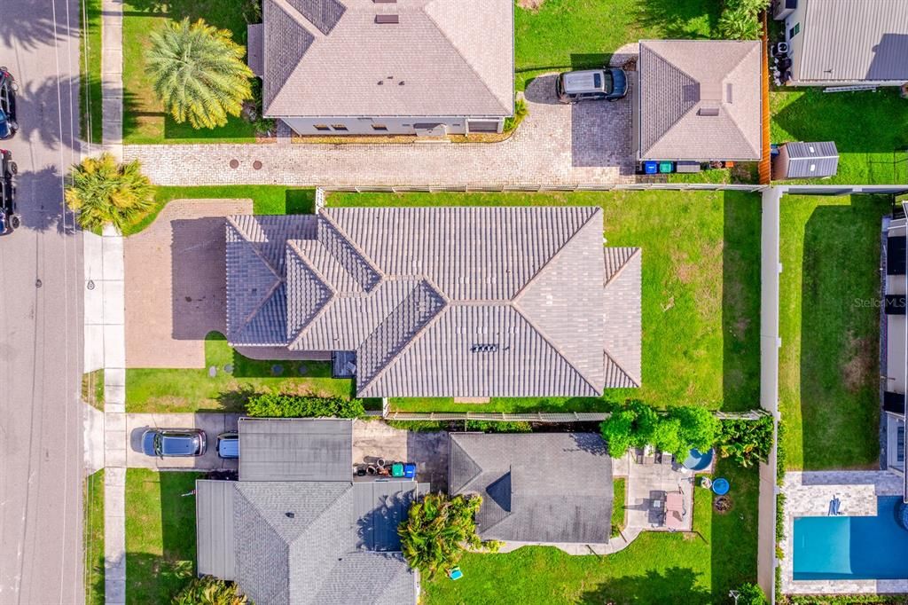 Exterior, Drone