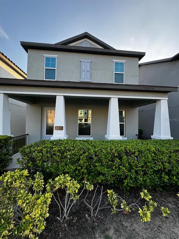 Exterior, Facade, American Foursquare