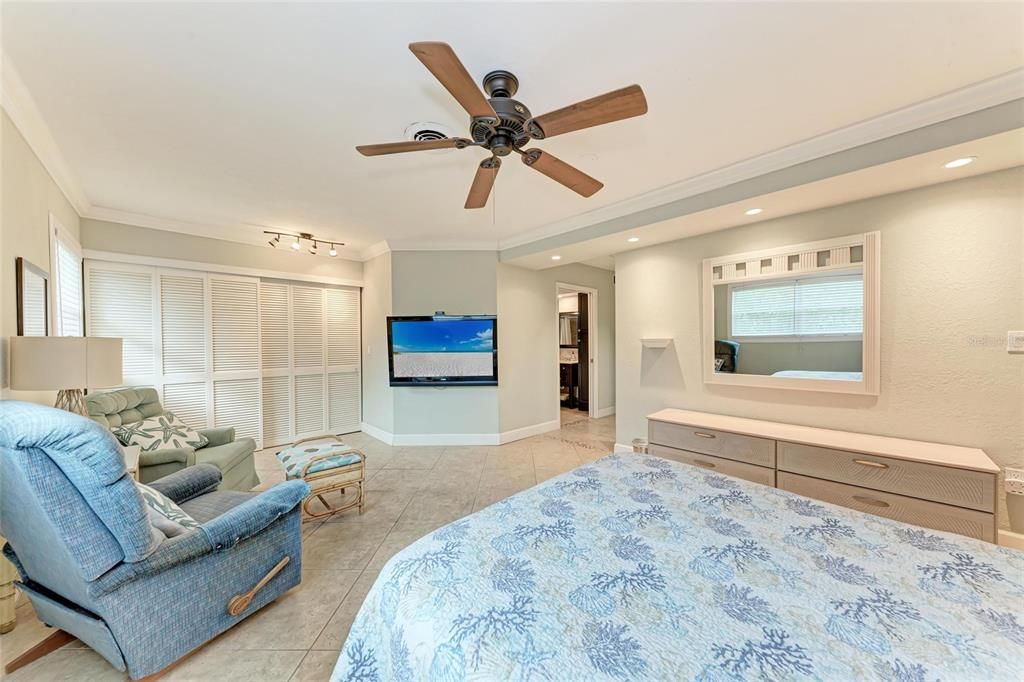 Bedroom, Interior, Living room, Recessed Lighting