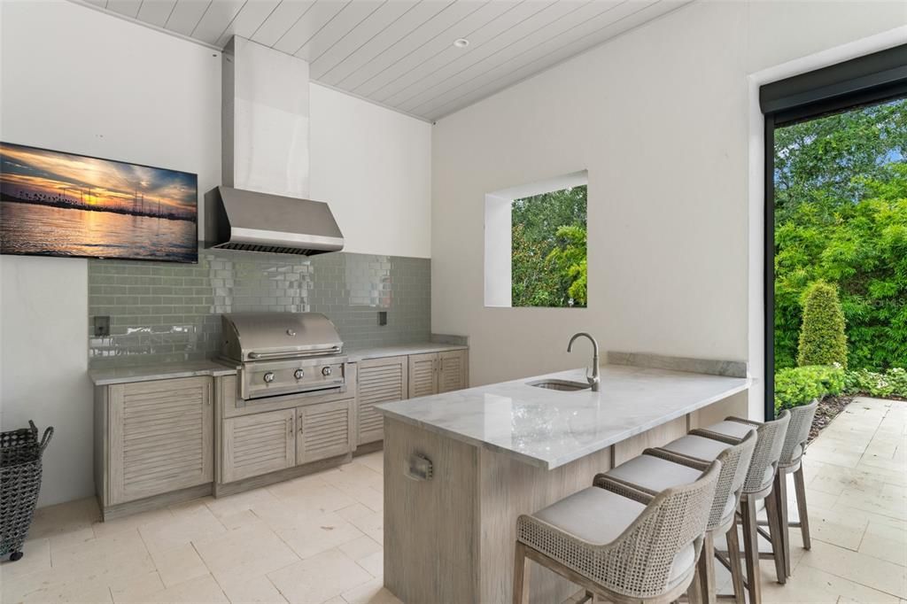 Exterior, Outdoor Kitchen