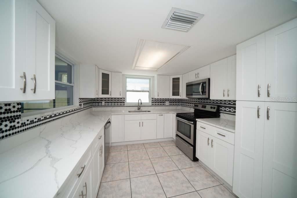 Interior, Kitchen, Stainless Steel Appliances