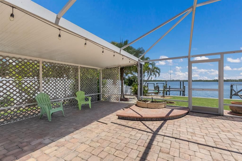 Glass Ceilings, Interior, Sun Room, Water