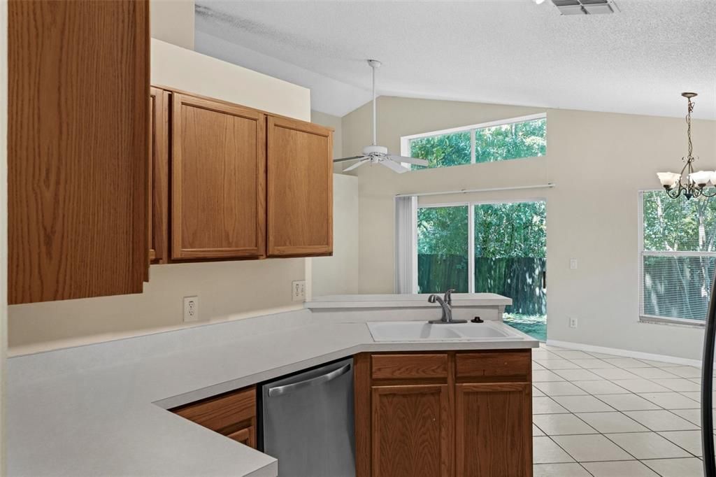 Chandelier, Interior, Kitchen