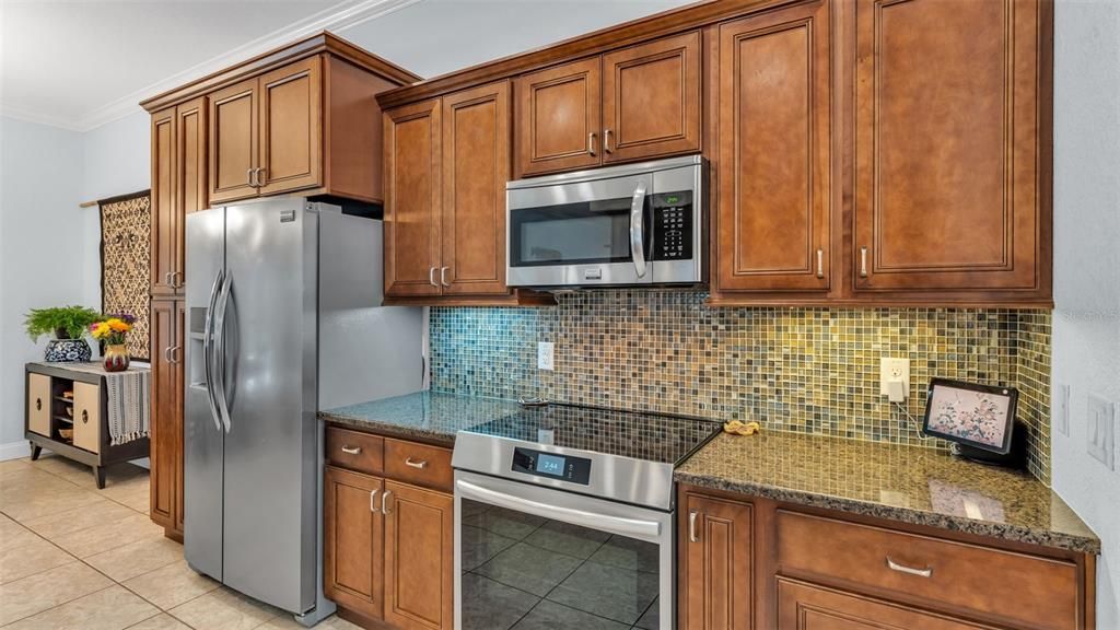 Interior, Kitchen, Stainless Steel Appliances