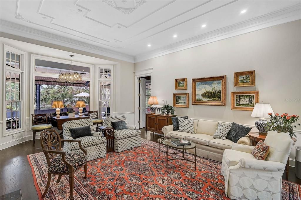 Chandelier, Dining room, Interior, Living room, Recessed Lighting, Wood Texture Flooring