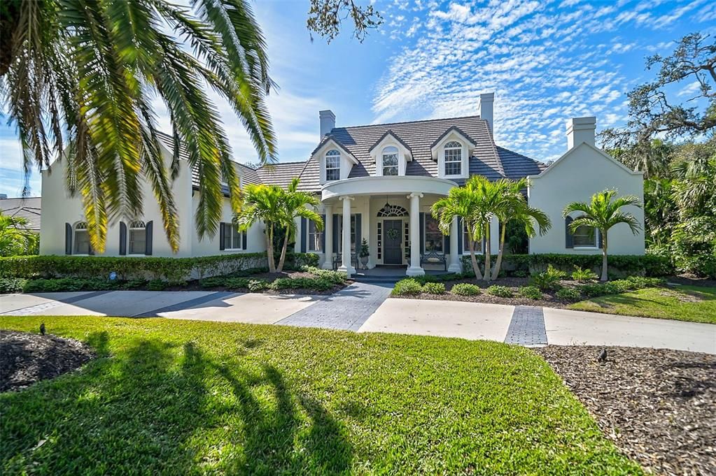 Backyard, Exterior, Facade, Georgian