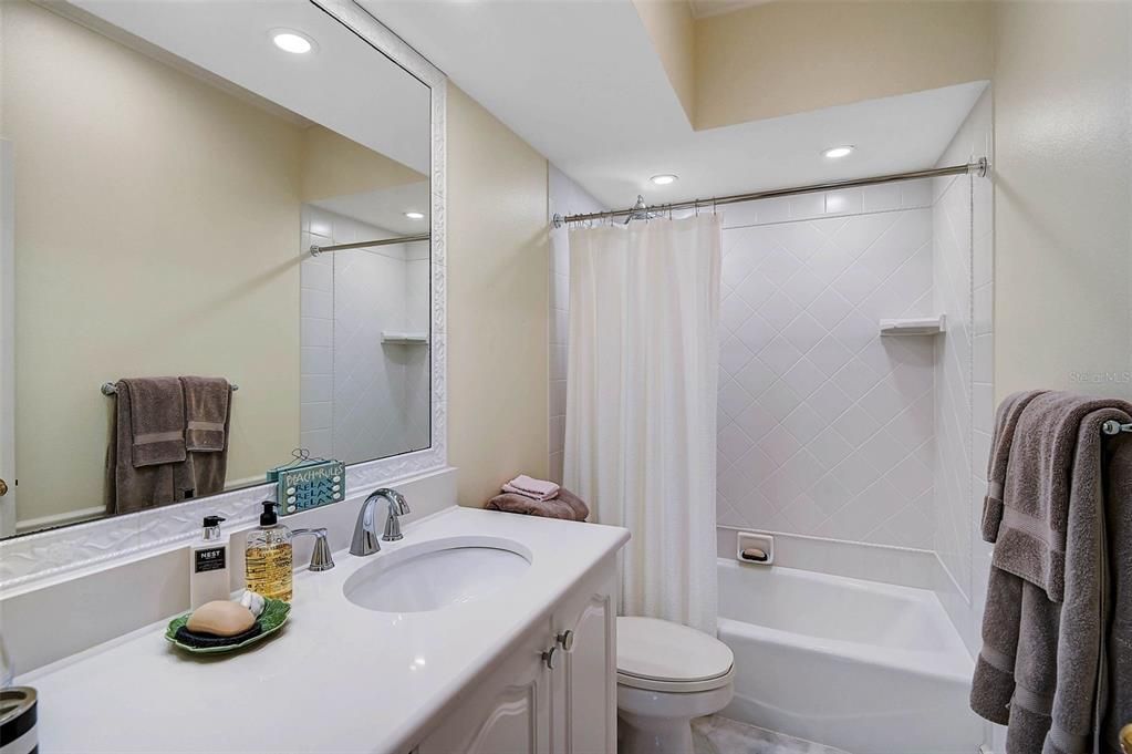 Bathroom, Interior, Recessed Lighting