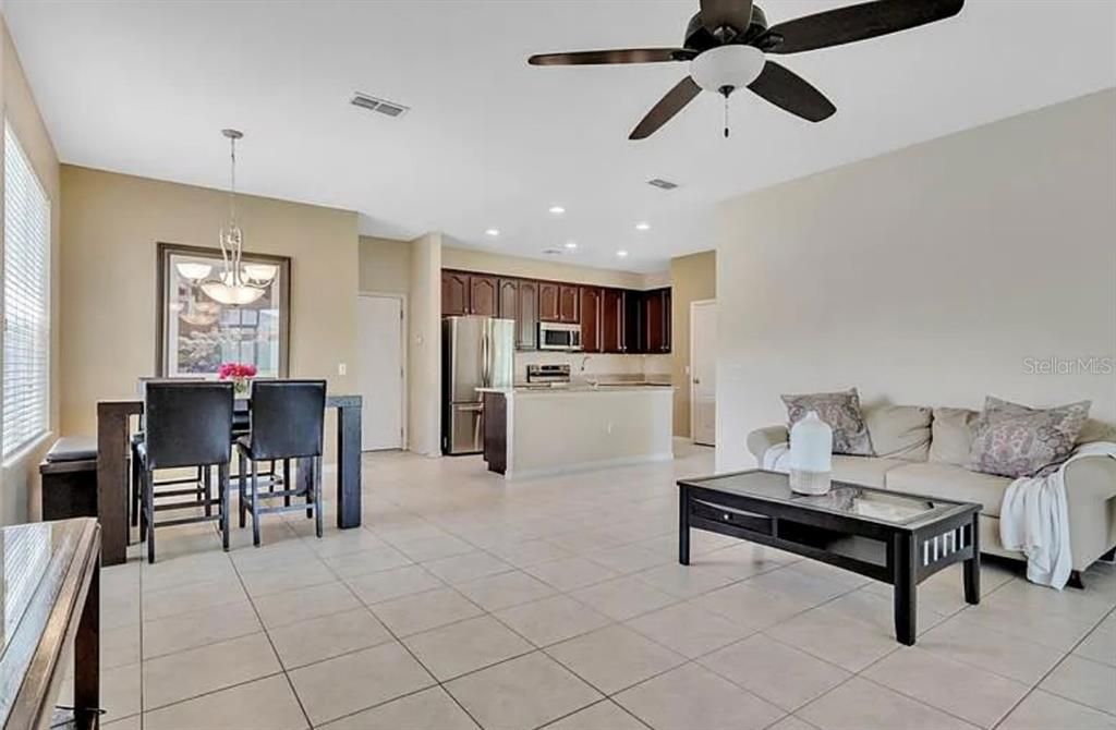 Dining room, Interior, Kitchen, Living room, Pendant Lights, Recessed Lighting, Stainless Steel Appliances