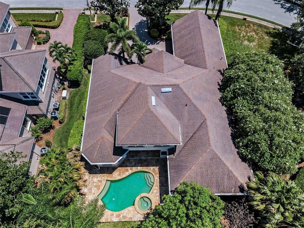 Exterior, Drone