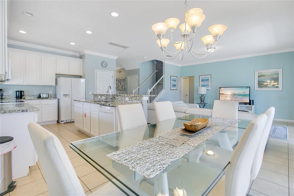 Chandelier, Dining room, Interior, Kitchen, Recessed Lighting
