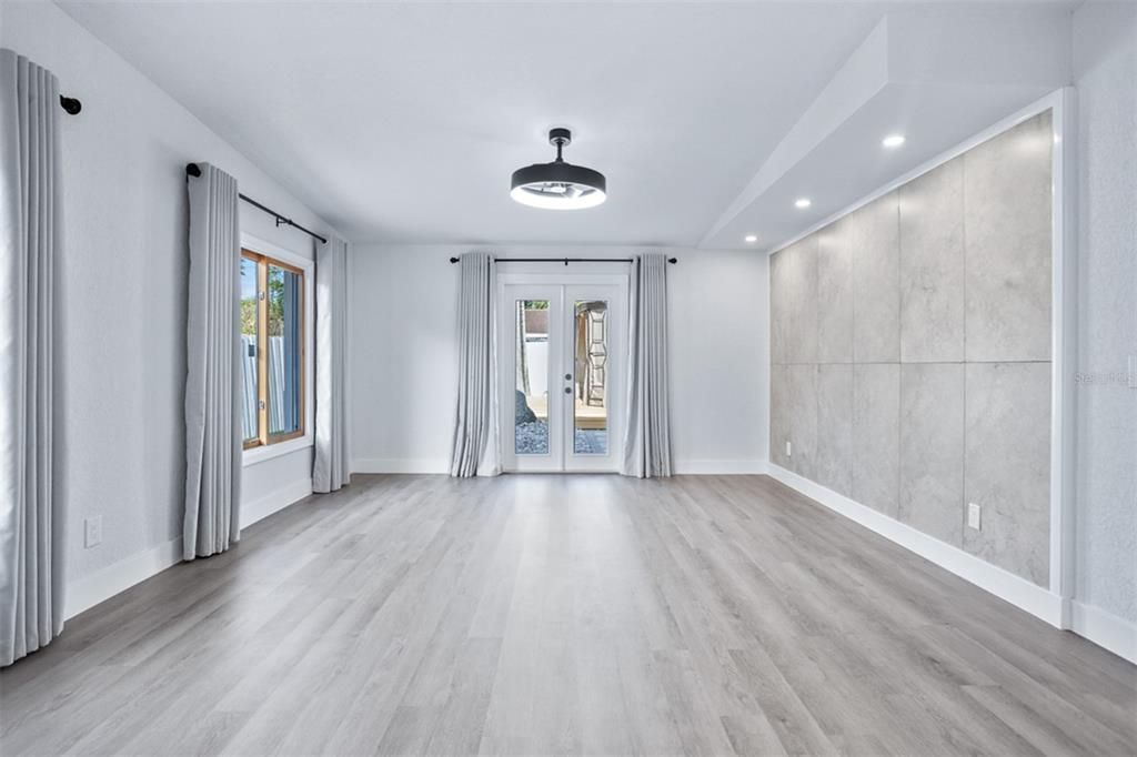 Empty room, Interior, Recessed Lighting, Wood Texture Flooring
