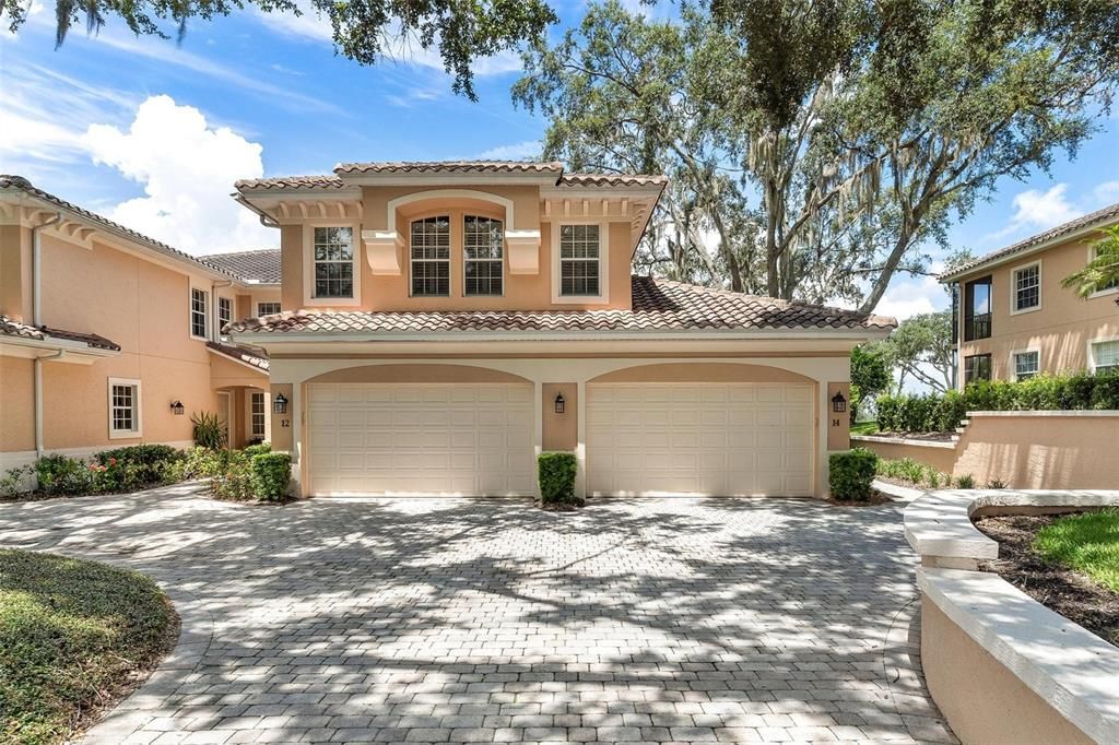 Attached, Exterior, Facade, Mediterranean