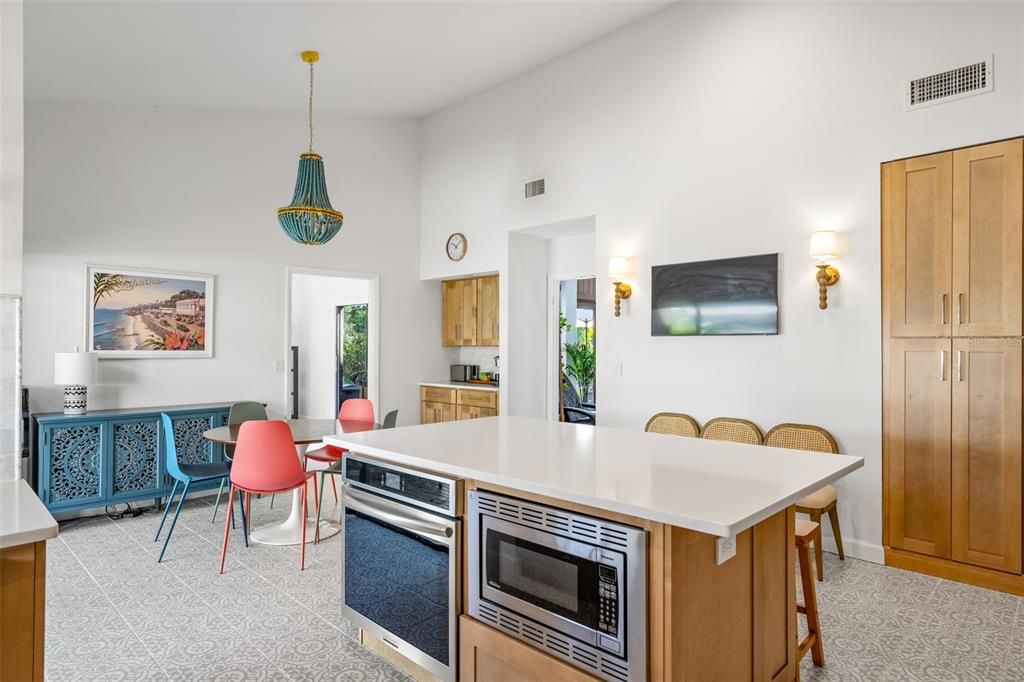 Dining room, Interior, Kitchen, Pendant Lights, Stainless Steel Appliances