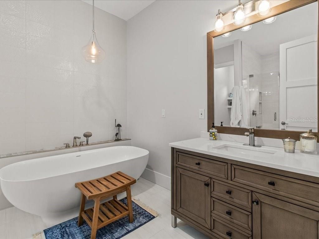 Bathroom, Dual Sink Vanities, Free Standing Baths, Interior, Pendant Lights