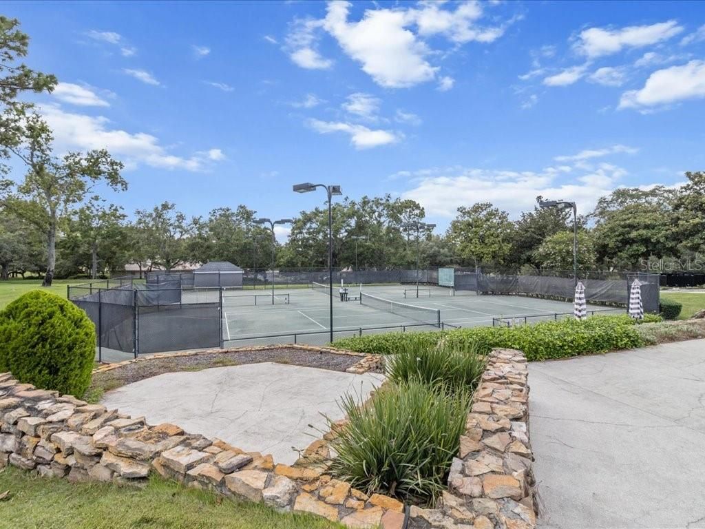 Exterior, Tennis Courts