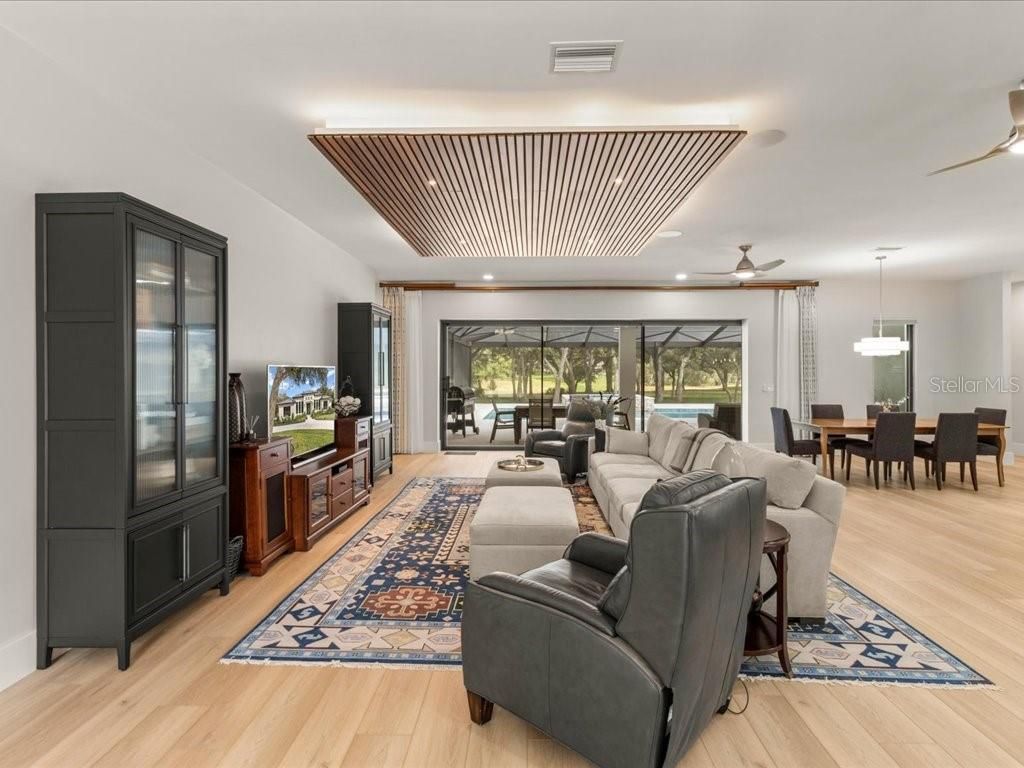 Dining room, Interior, Living room, Pendant Lights, Recessed Lighting, Wood Texture Flooring
